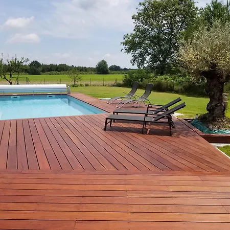 En Bordure De Foret Piscine Sans Vis-a-vis Mazerolles (Pyrenees-Atlantiques)